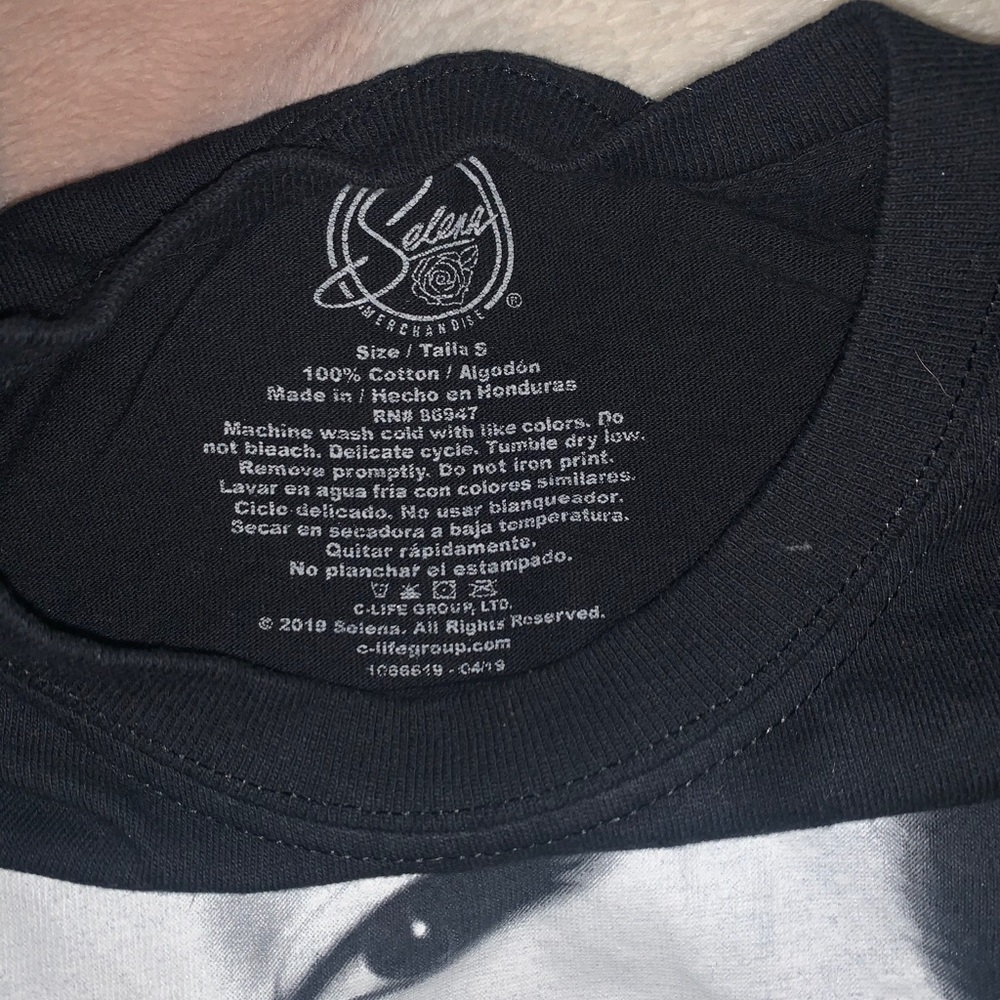 SELENA SHIRT ! - Picture 2 of 2